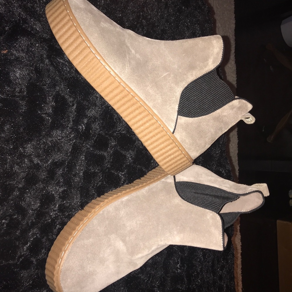Nordstrom - Chelsea Suede Ankle Bootie